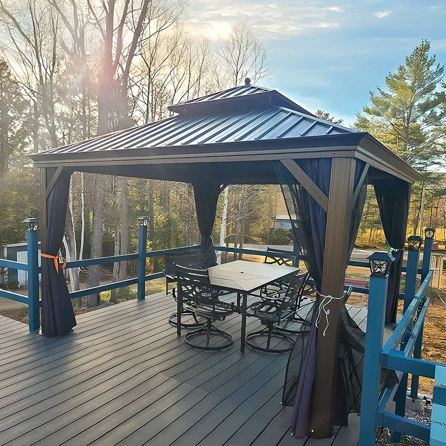 PURPLE LEAF – Pavillon extérieur à toit rigide pour terrasse, structure en aluminium bronze avec rideau bleu marine