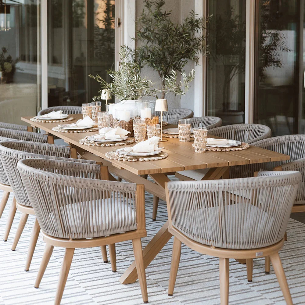 PURPLE LEAF – Ensemble repas extérieur toutes saisons en aluminium avec table effet bois, chaises tressées en corde et coussins de terrasse