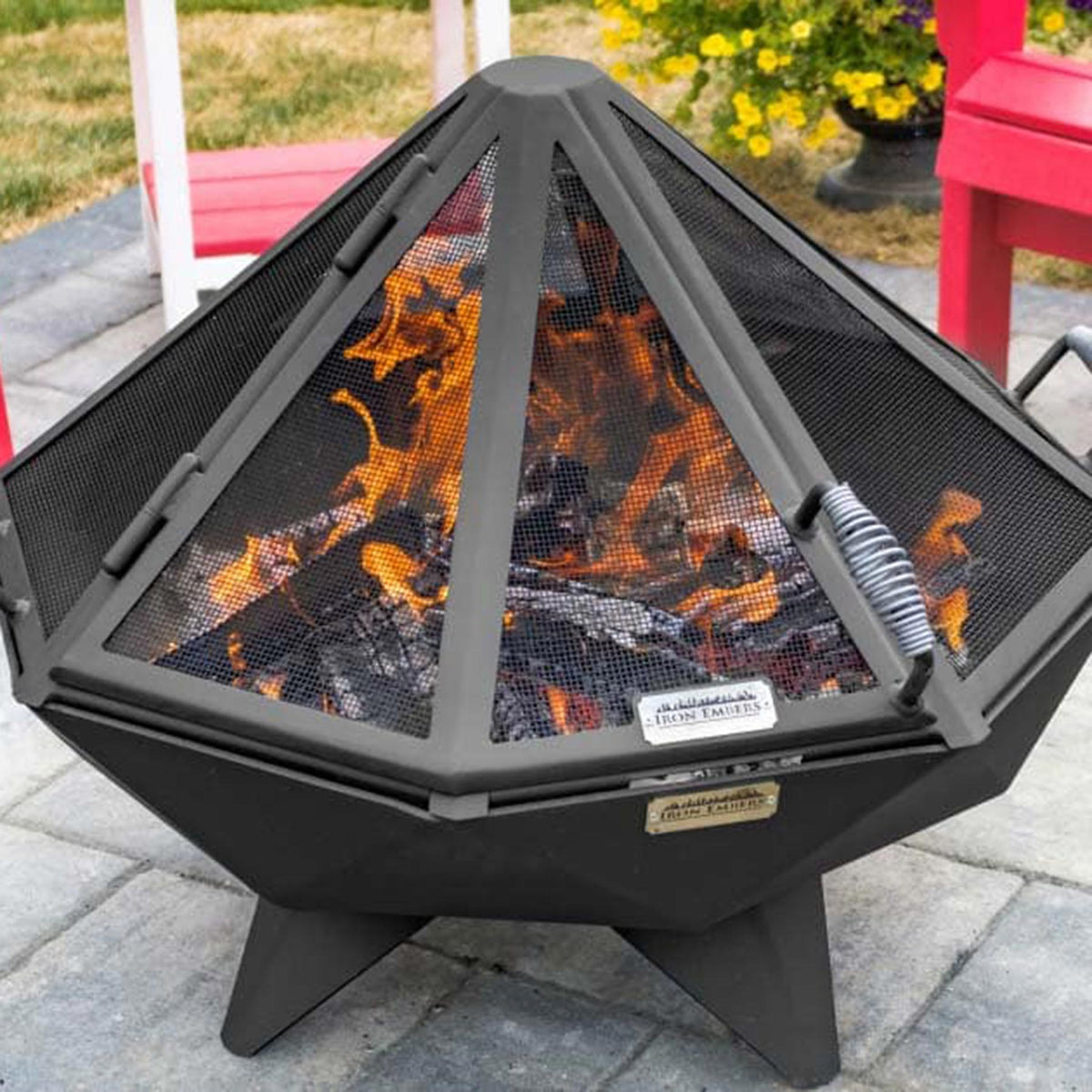 Iron Embers Polygon 3' – Ensemble brasero avec pare-étincelles, double porte