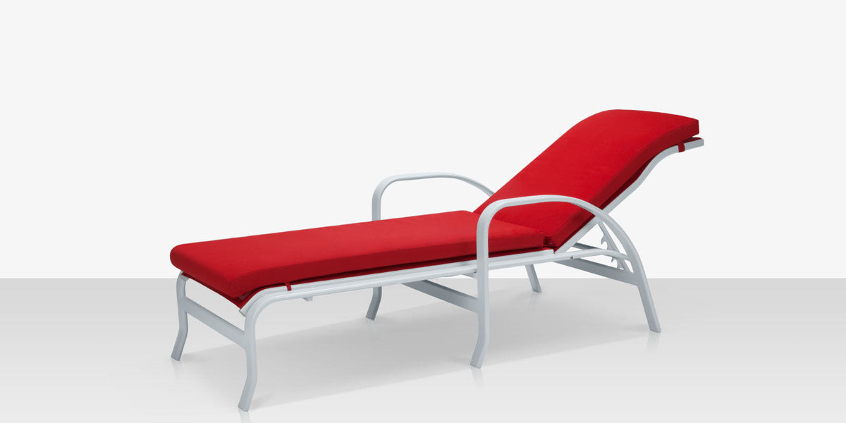 Chaise longue extérieure