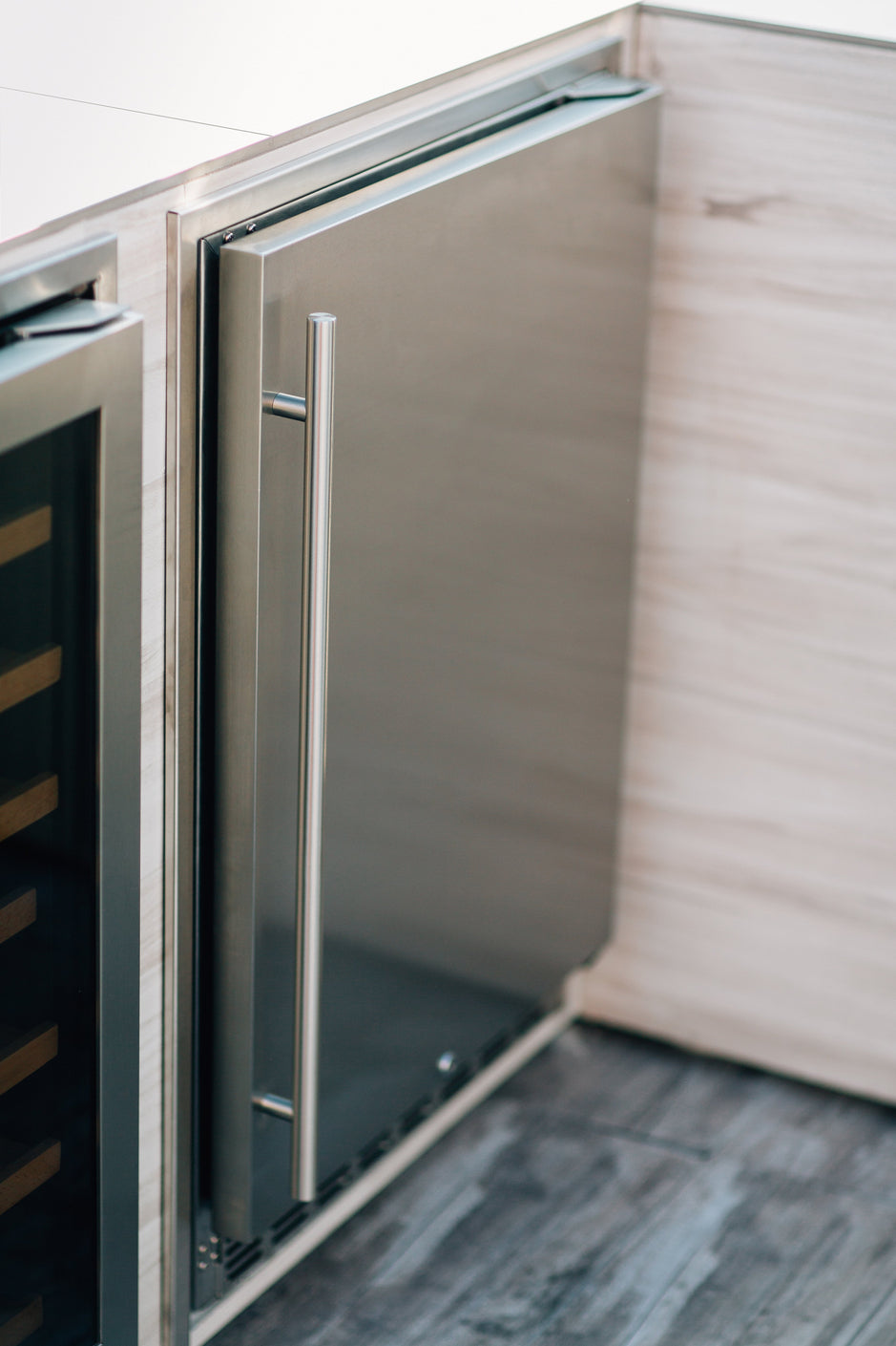 TrueFlame 24" 5.1 Cu. Ft. – Réfrigérateur homologué pour l’extérieur