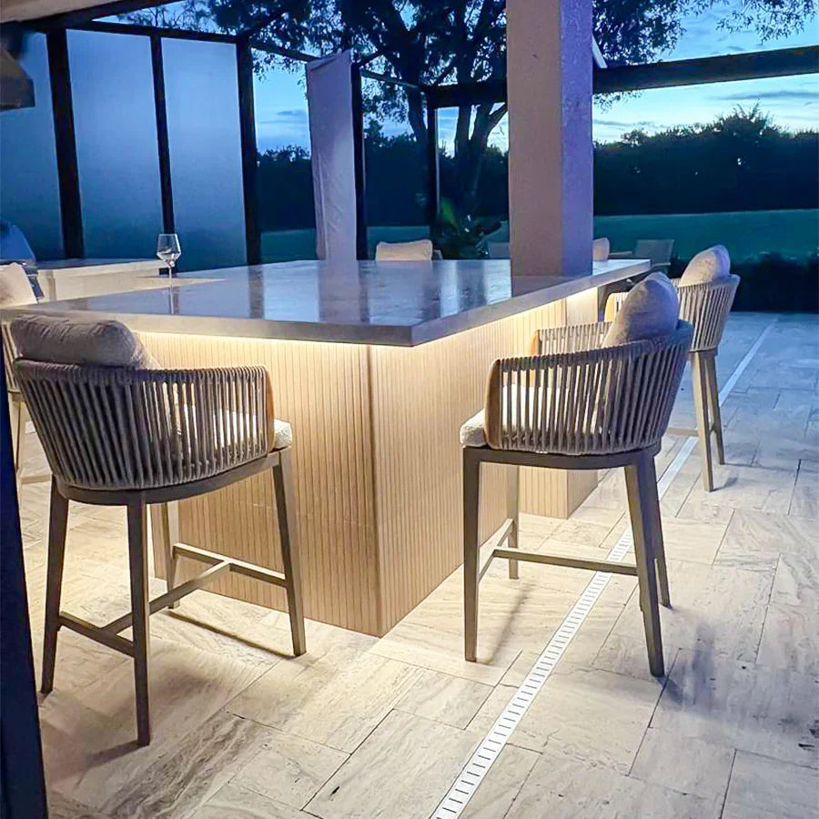 PURPLE LEAF Hailar – Tabouret de bar extérieur moderne en rotin avec dossier et coussin pour balcon, intérieur, extérieur ou îlot de cuisine