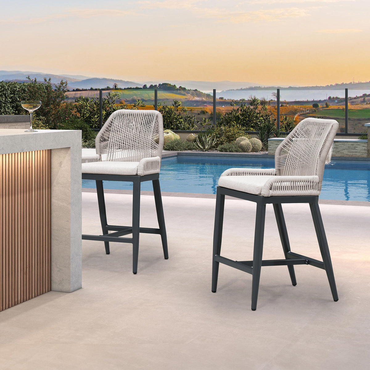 PURPLE LEAF – Lot de 4 tabourets de bar extérieurs en aluminium avec dossier, rotin tressé moderne style bohème pour jardin et piscine