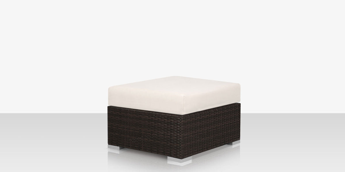 Lucaya – Repose-pieds Espresso avec coussin Standard Off-White
