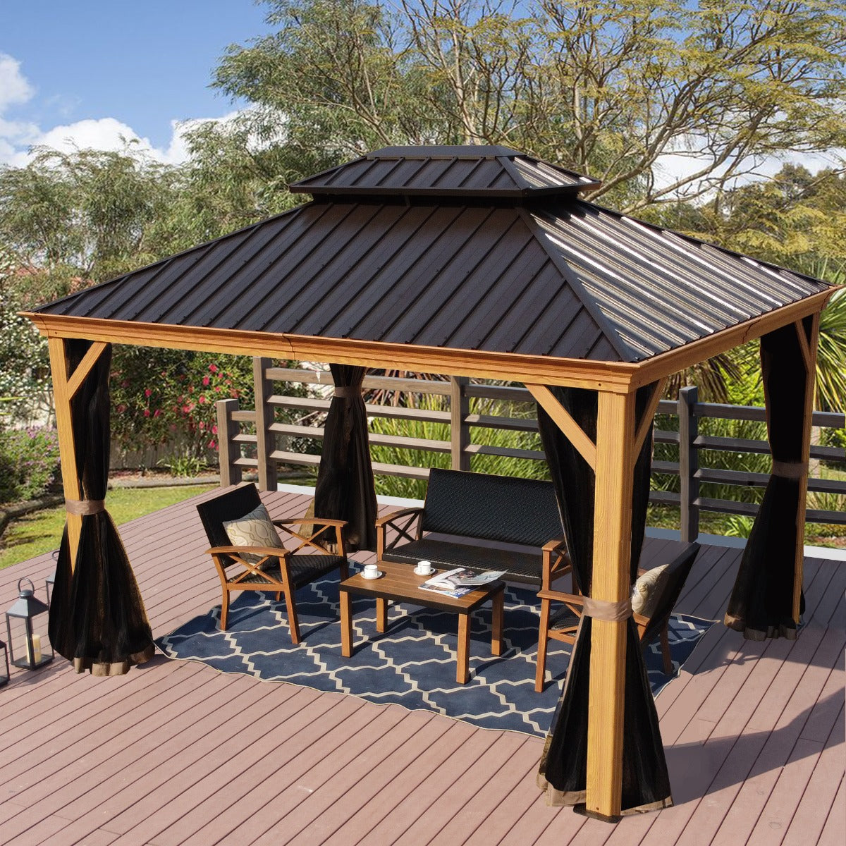 Kozyard Apollo 10’x12’ – Pavillon à toit rigide, structure en aluminium finition bois, double toit en acier galvanisé et moustiquaires, pavillon métallique permanent pour terrasse, deck et pelouse