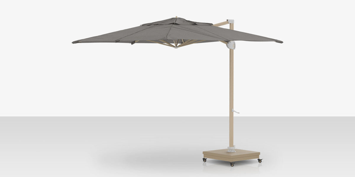 Rio Grande 10' – Parasol déporté carré, finition aspect bois, Charcoal Tweed