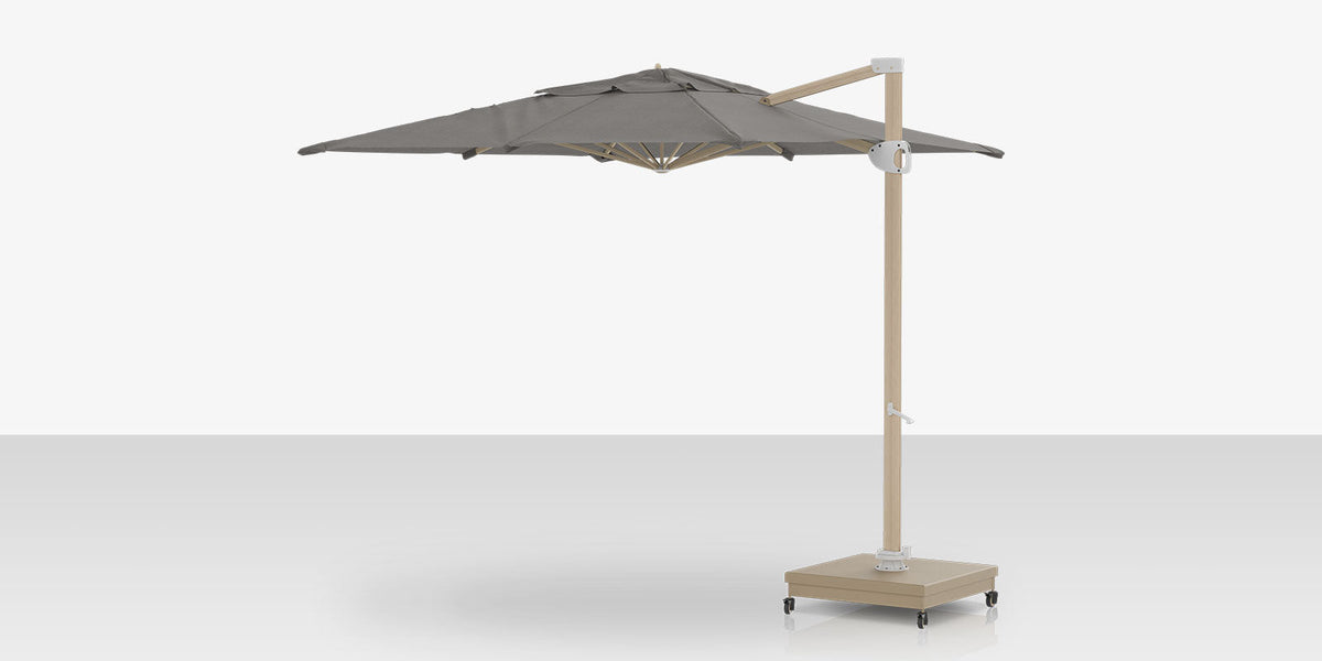 Rio Grande 10' – Parasol déporté carré, finition aspect bois, Charcoal Tweed