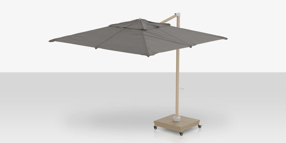 Rio Grande 10' – Parasol déporté carré, finition aspect bois, Charcoal Tweed