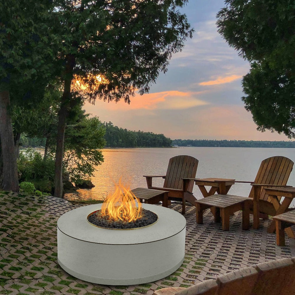 WARMING TRENDS READY TO FINISH – Brasero rond en laiton au propane 60 pouces
